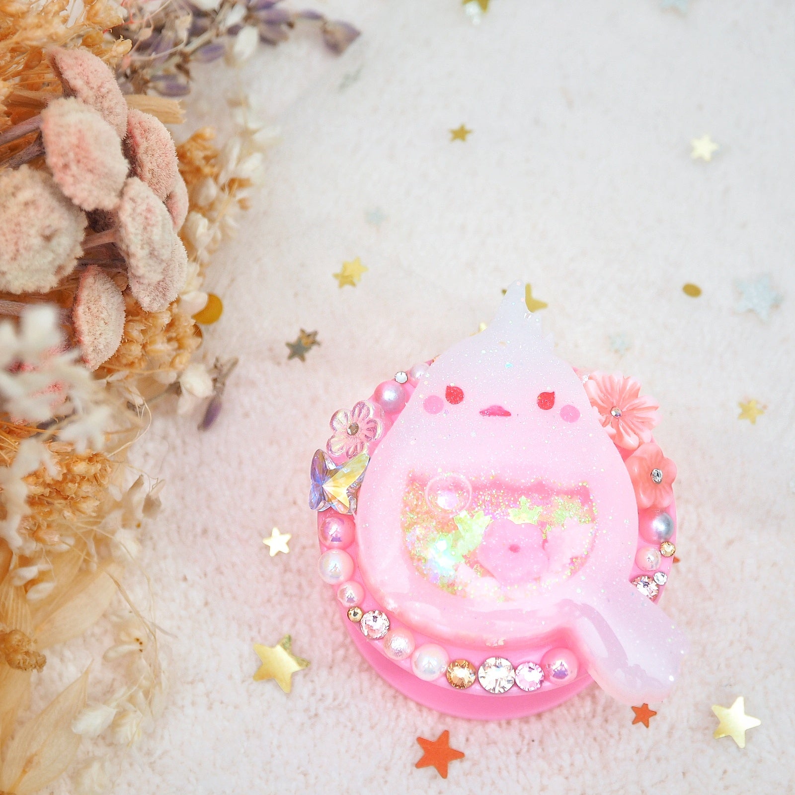 Pale Sakura Birb on Pink Grip