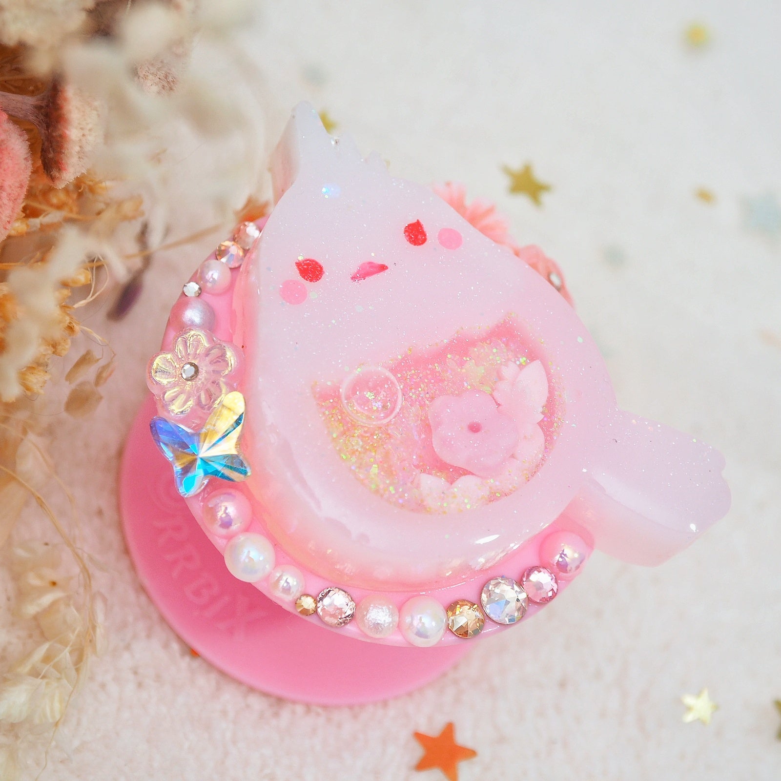 Pale Sakura Birb on Pink Grip