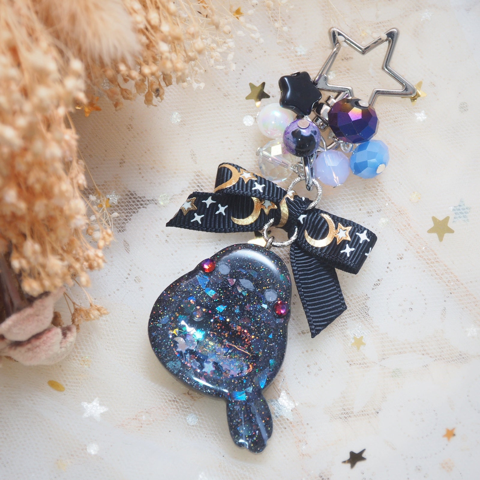 Raven Charm (Silver, Glows)