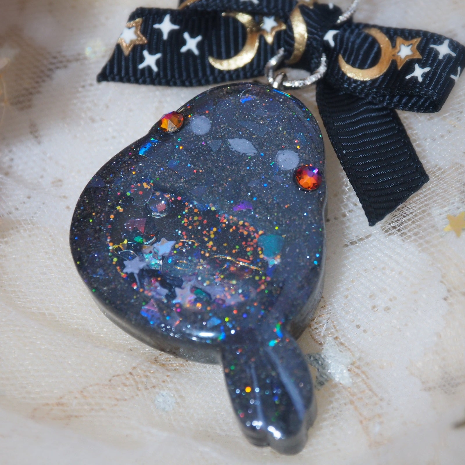 Raven Charm (Silver, Glows)
