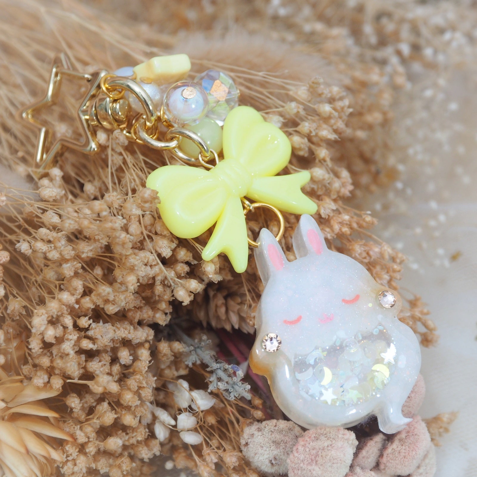 Honey Blush Ghostie Bun Charm
