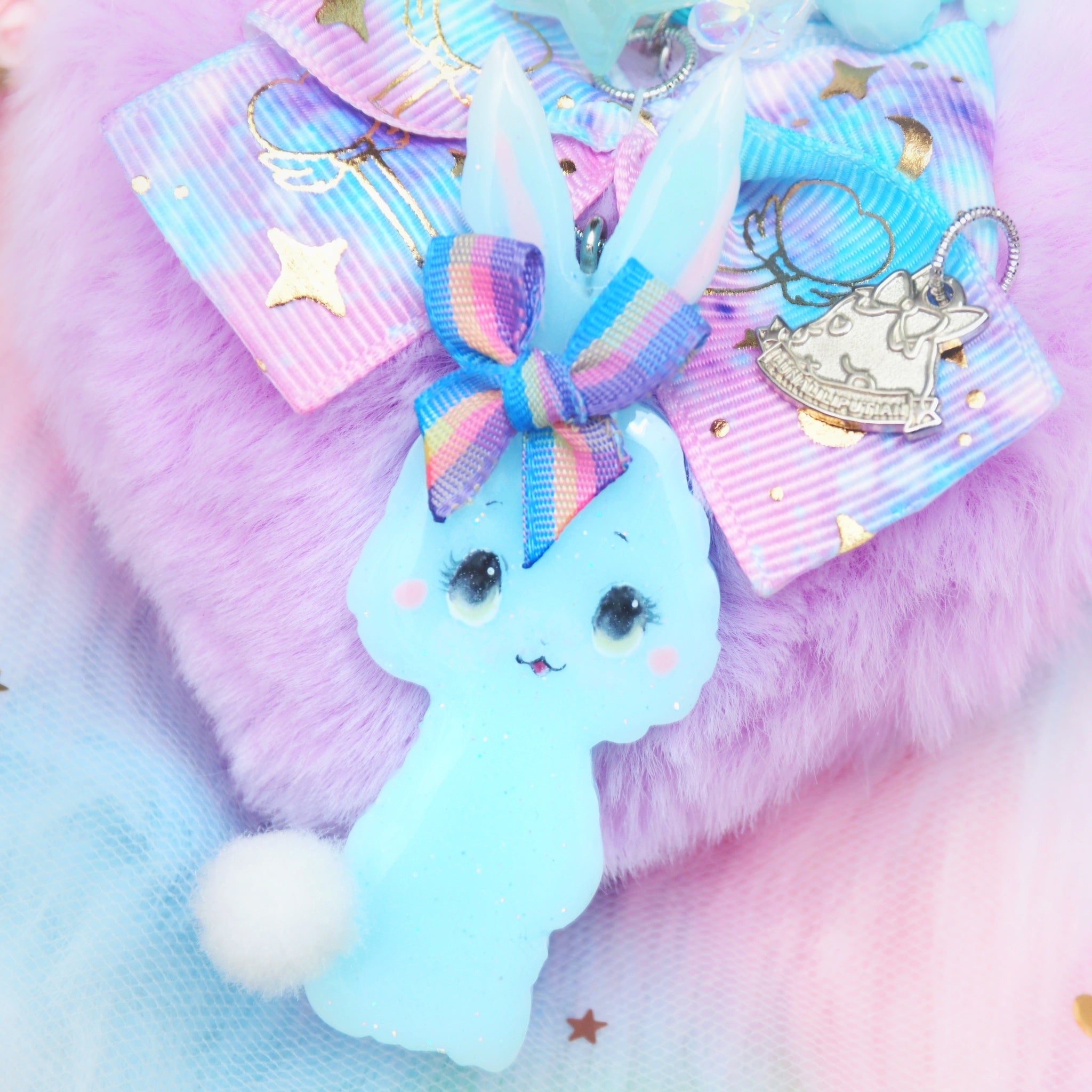 Blue Bunbun Floral Loop Charm with Heart Puff II