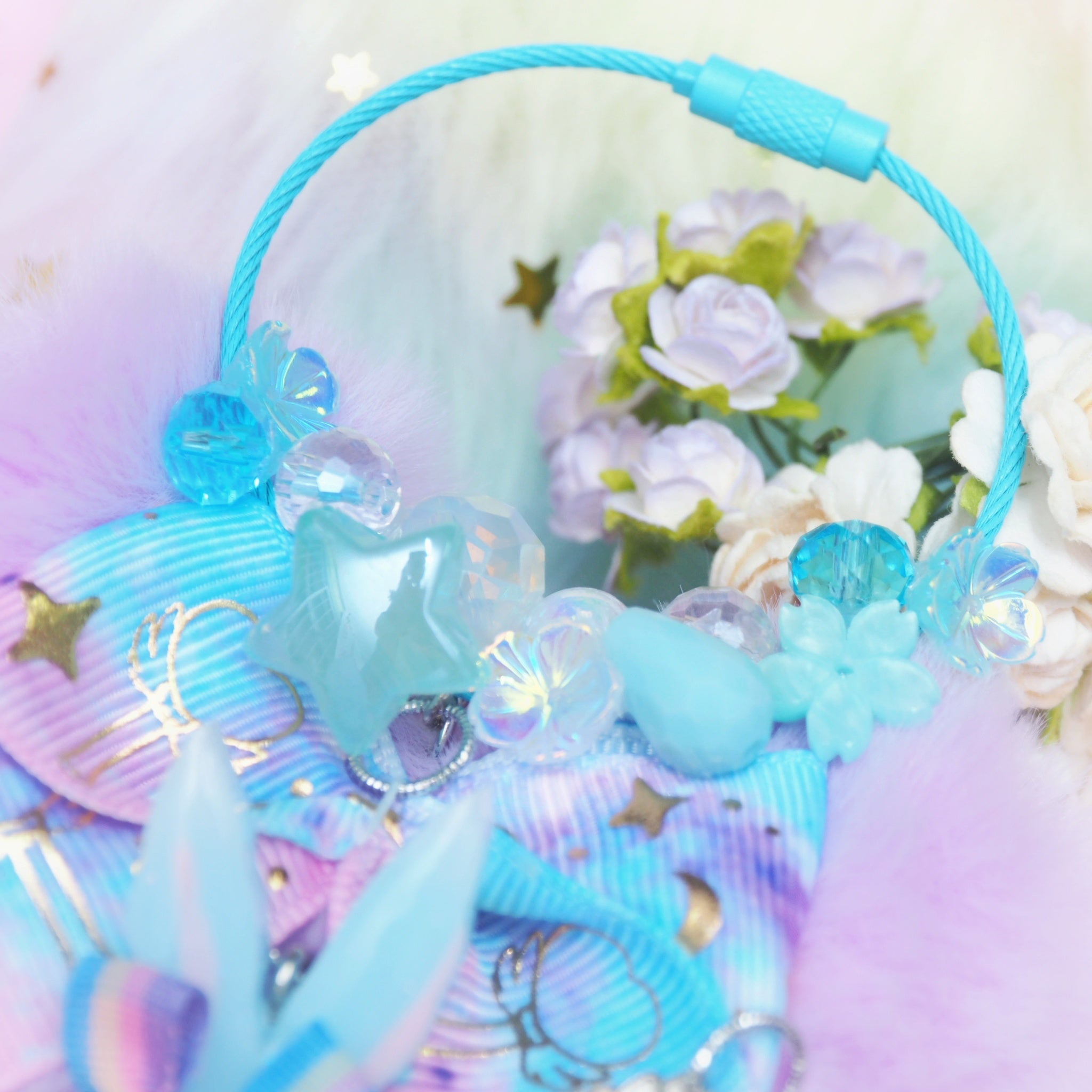 Blue Bunbun Floral Loop Charm with Heart Puff II