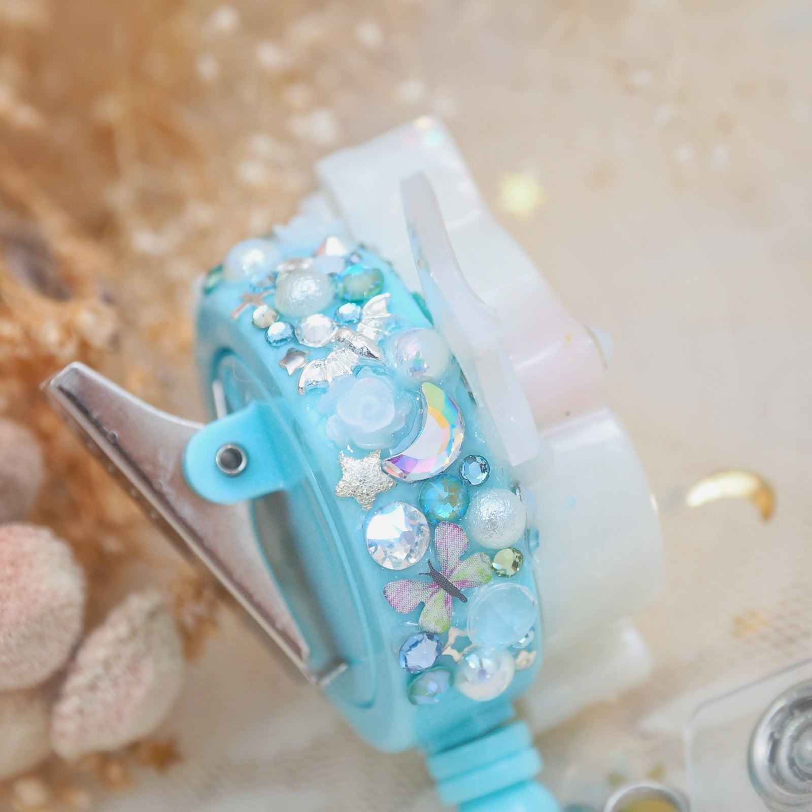 Oceania Ghostie Bun Badge Reel