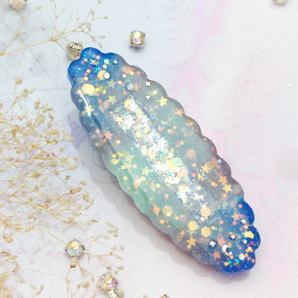 Cloud Night Sparkle Shaker Barette (Glows)