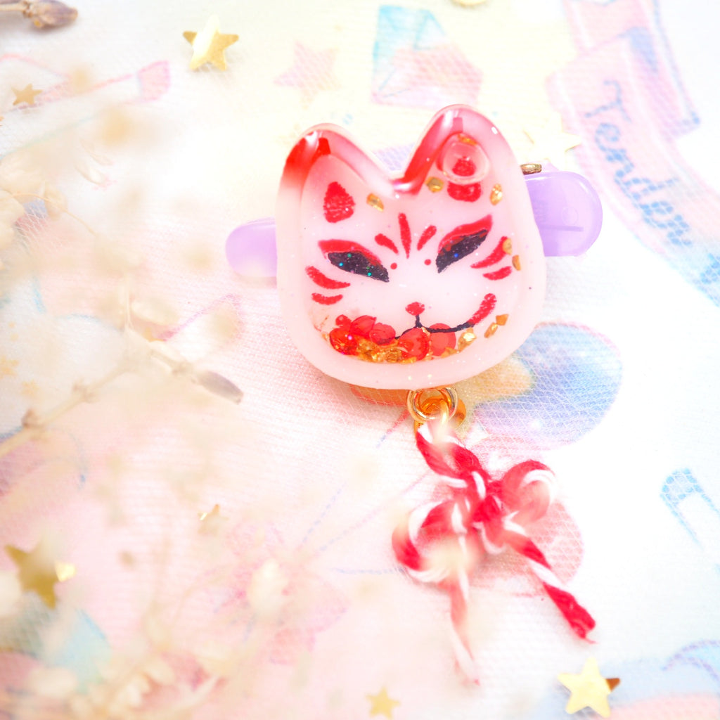 Baby Kitsune Shaker Mini Hairclip