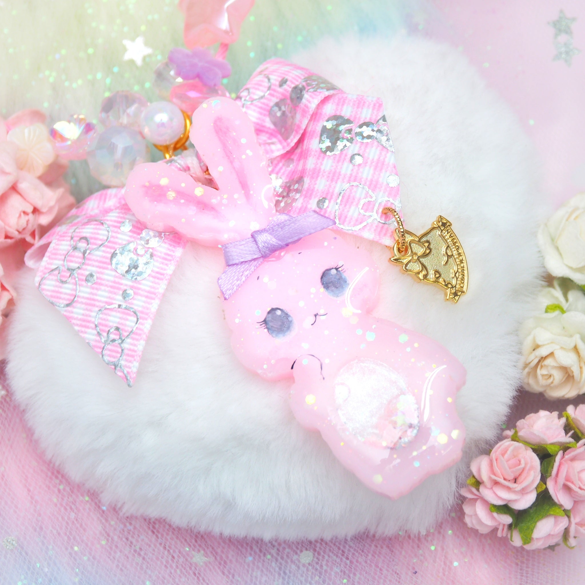 Pink Shaker Bun Floral Loop Charm with Heart Puff