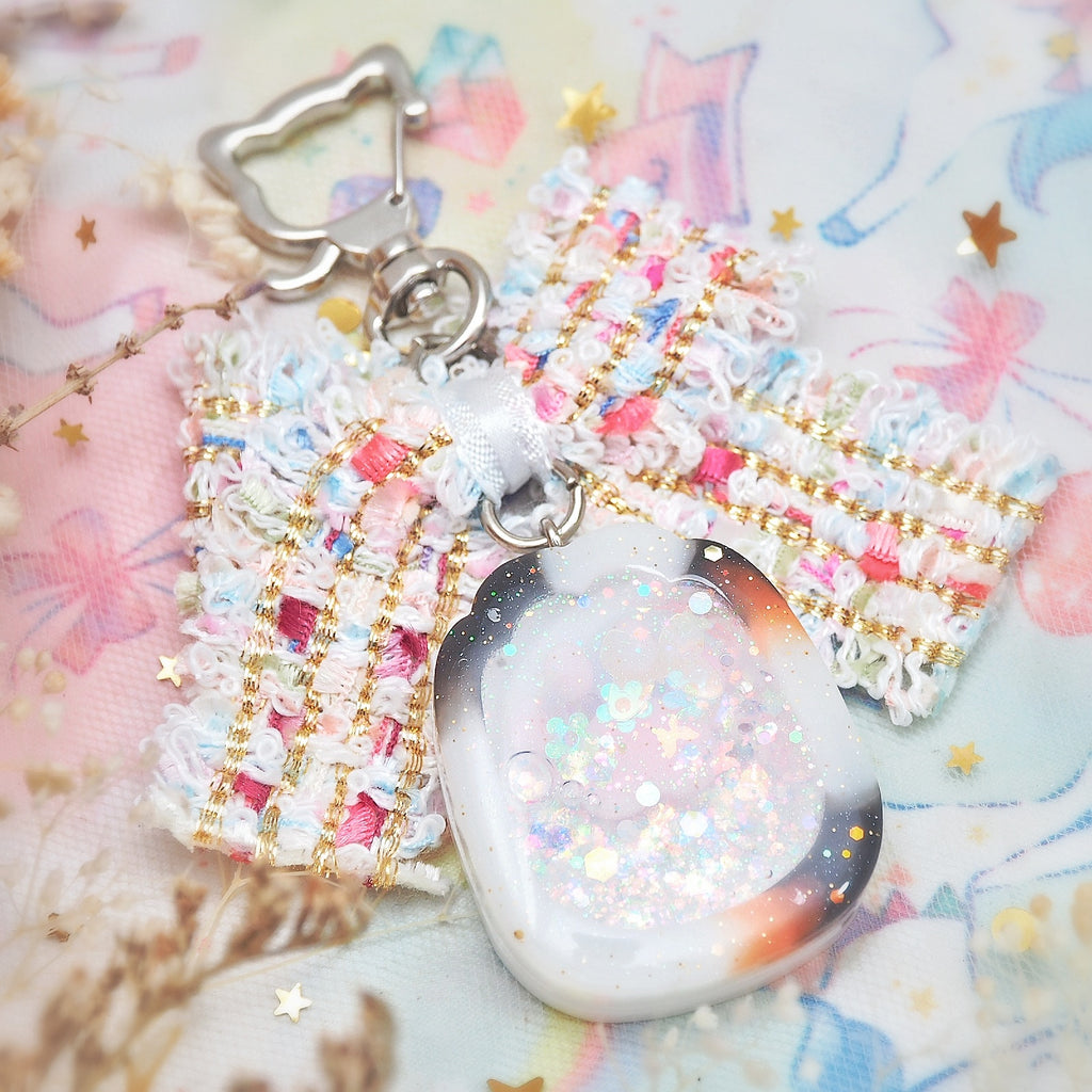 Chasing Butterflies Paw Charm (Bright Calico)