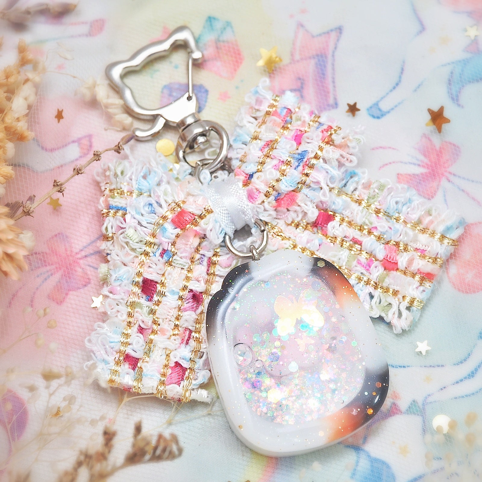 Chasing Butterflies Paw Charm (Bright Calico)