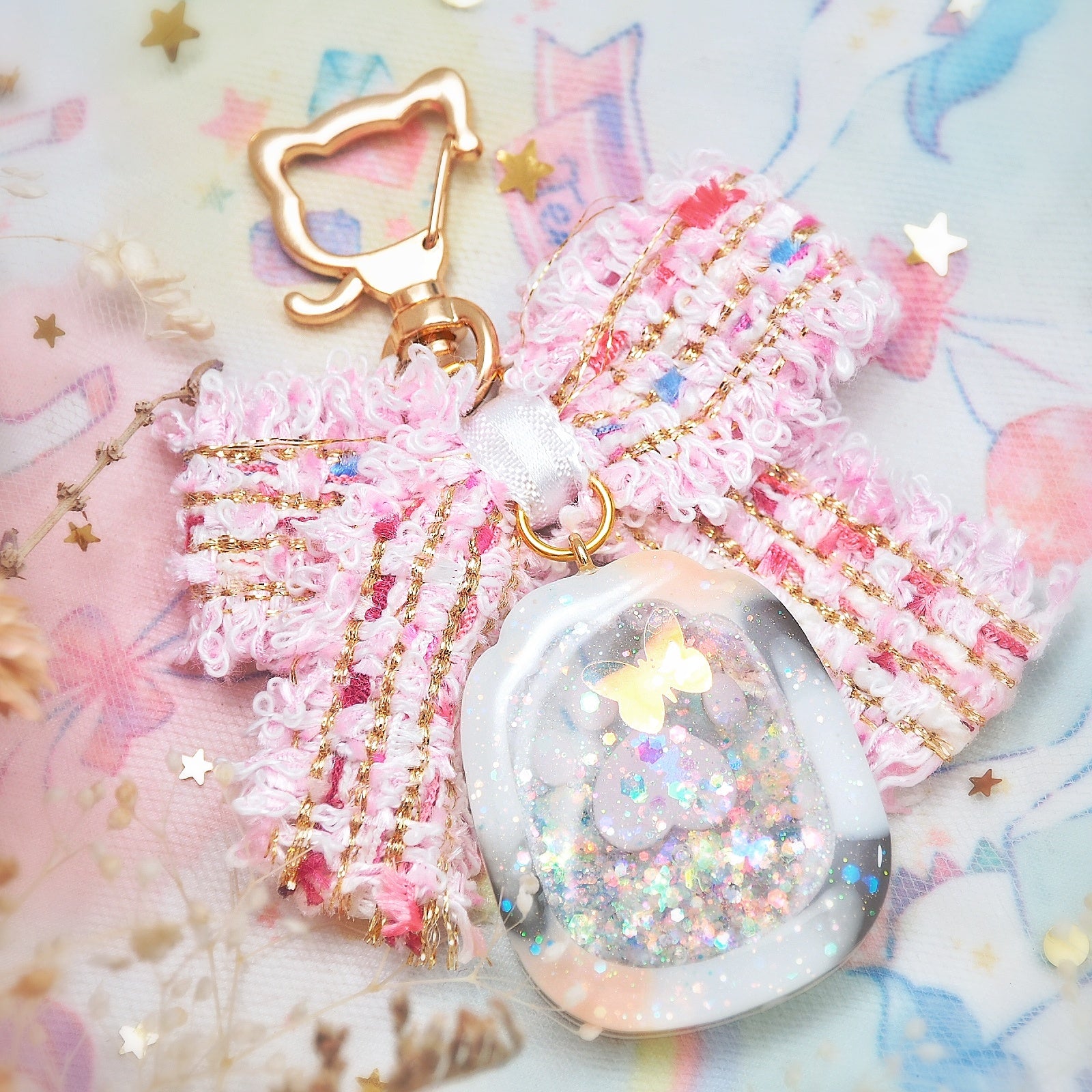 Chasing Butterflies Paw Charm (Pastel Calico)