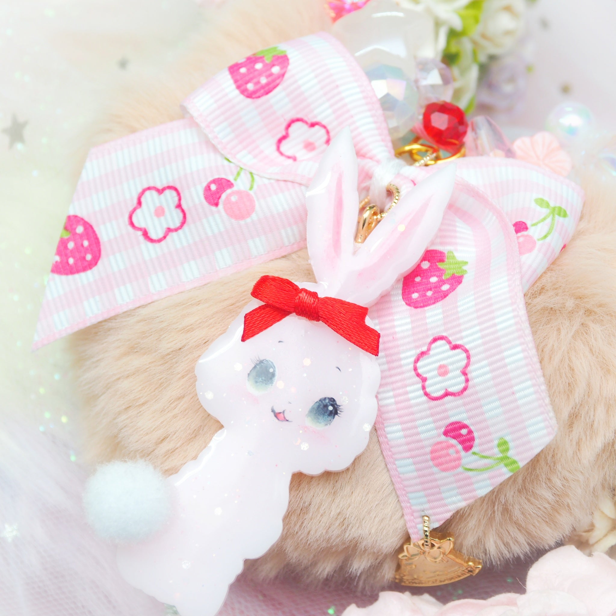 Sweet Spring Bunbun Floral Loop Charm with Heart Puff