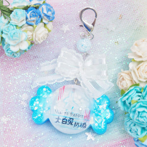 Smol White Rabbit Sweet Charm