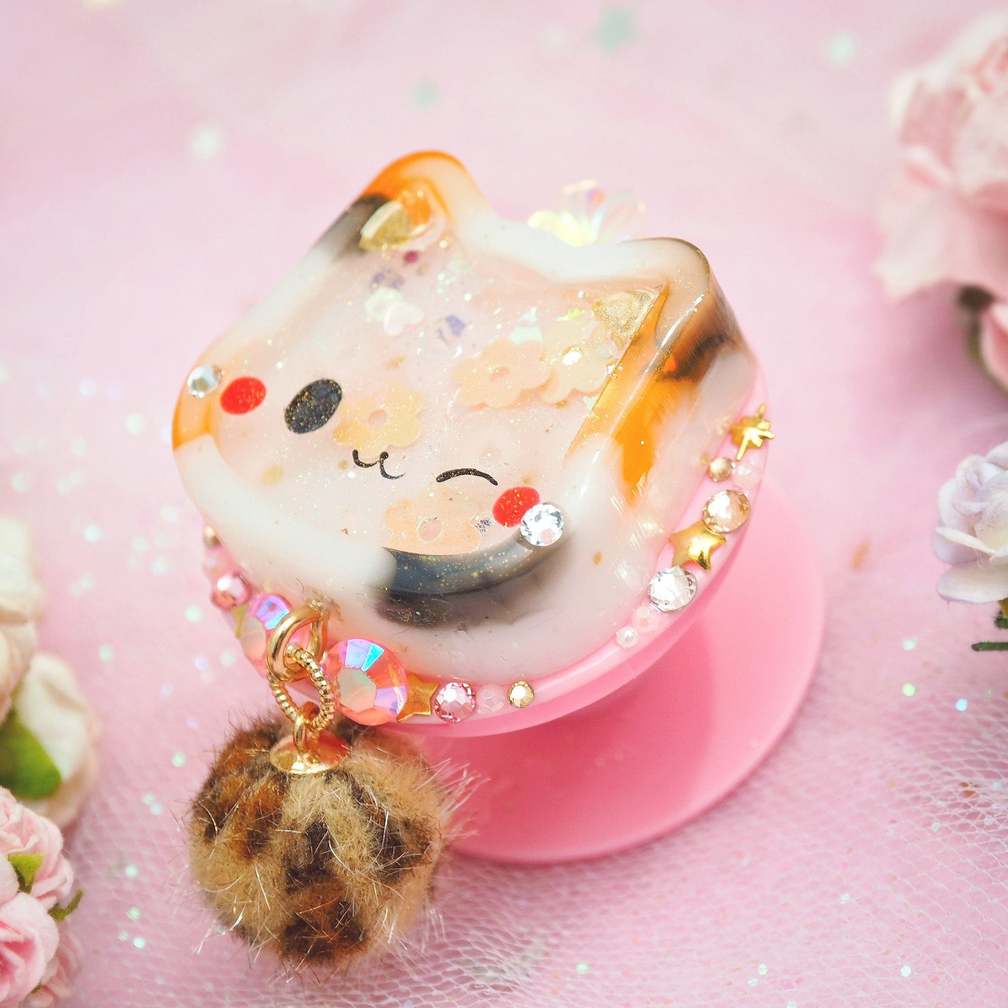 Calico Kitty on Pink Grip