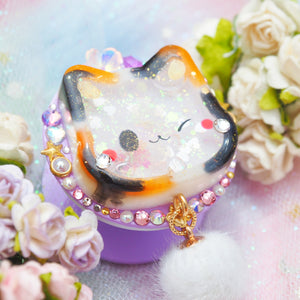 Kawaii Calico Kitty on Lilac Grip (white puff)