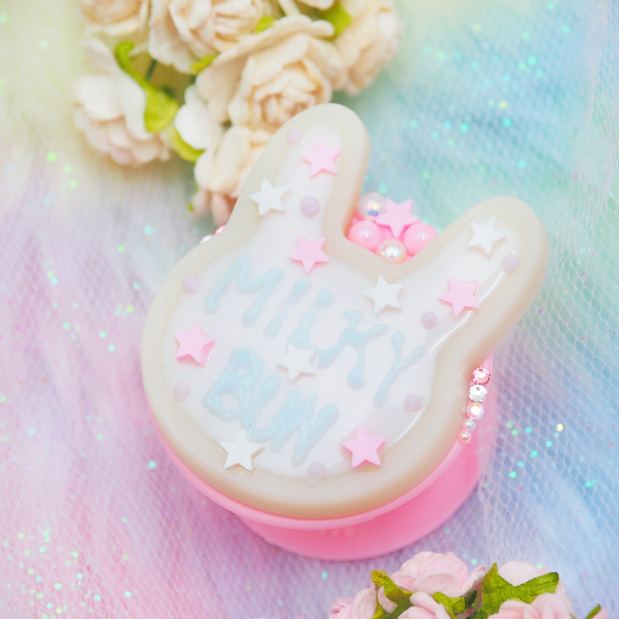 Pink Icing Milky Bun Cookie Grip