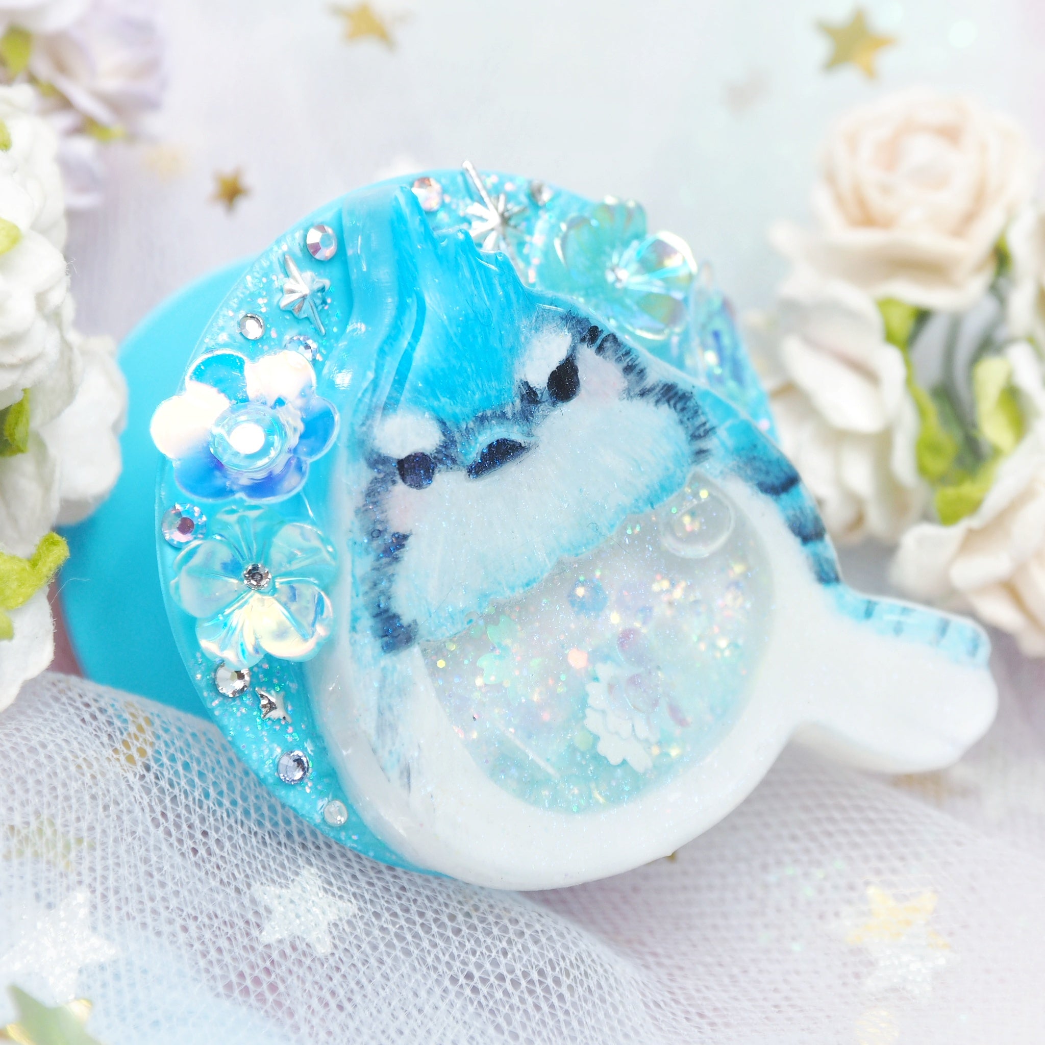 Painted Blue Jay on Light Blue Grip
