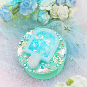 Glowing Seasalt Ice Cream on Mint Grip