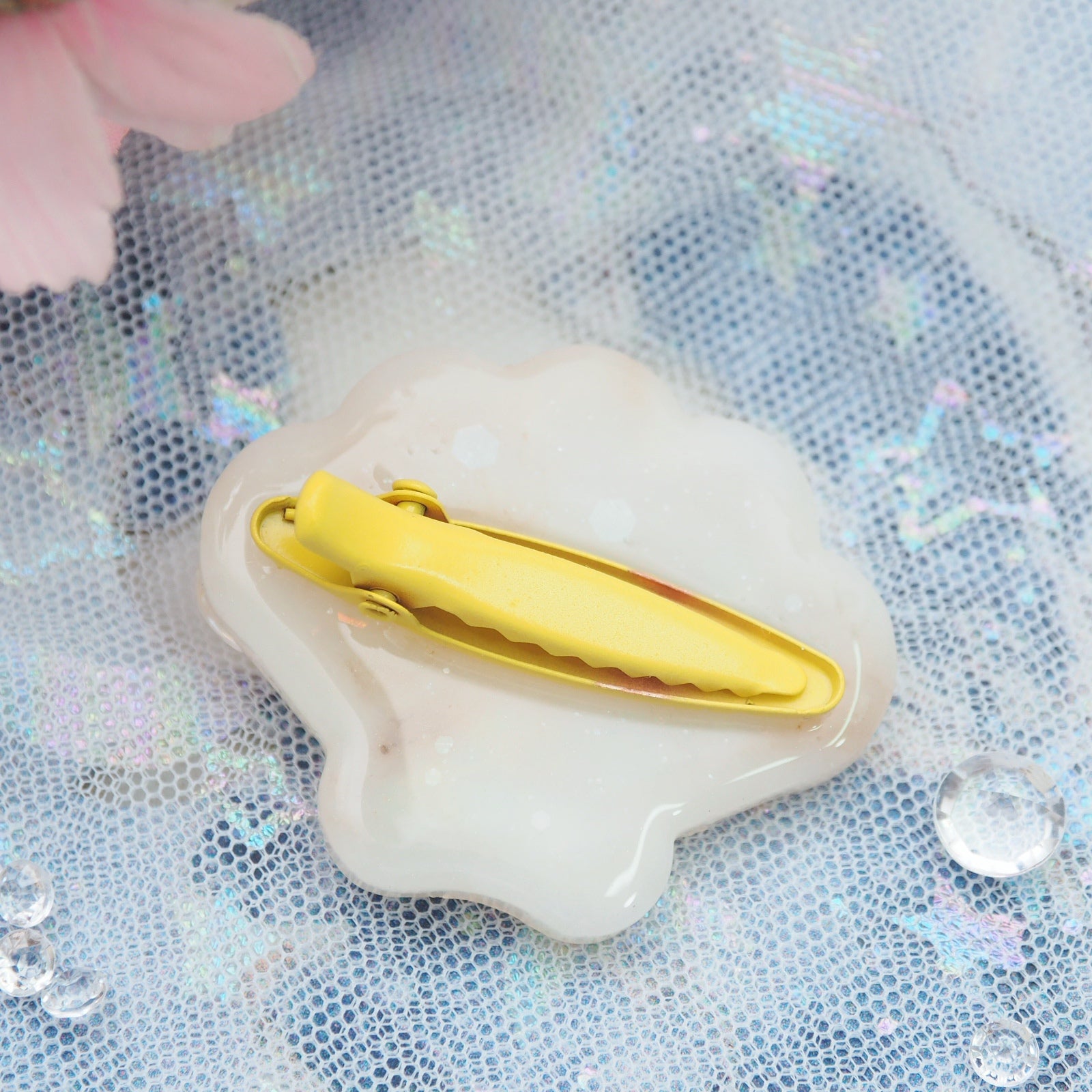 Baby Shell Clip