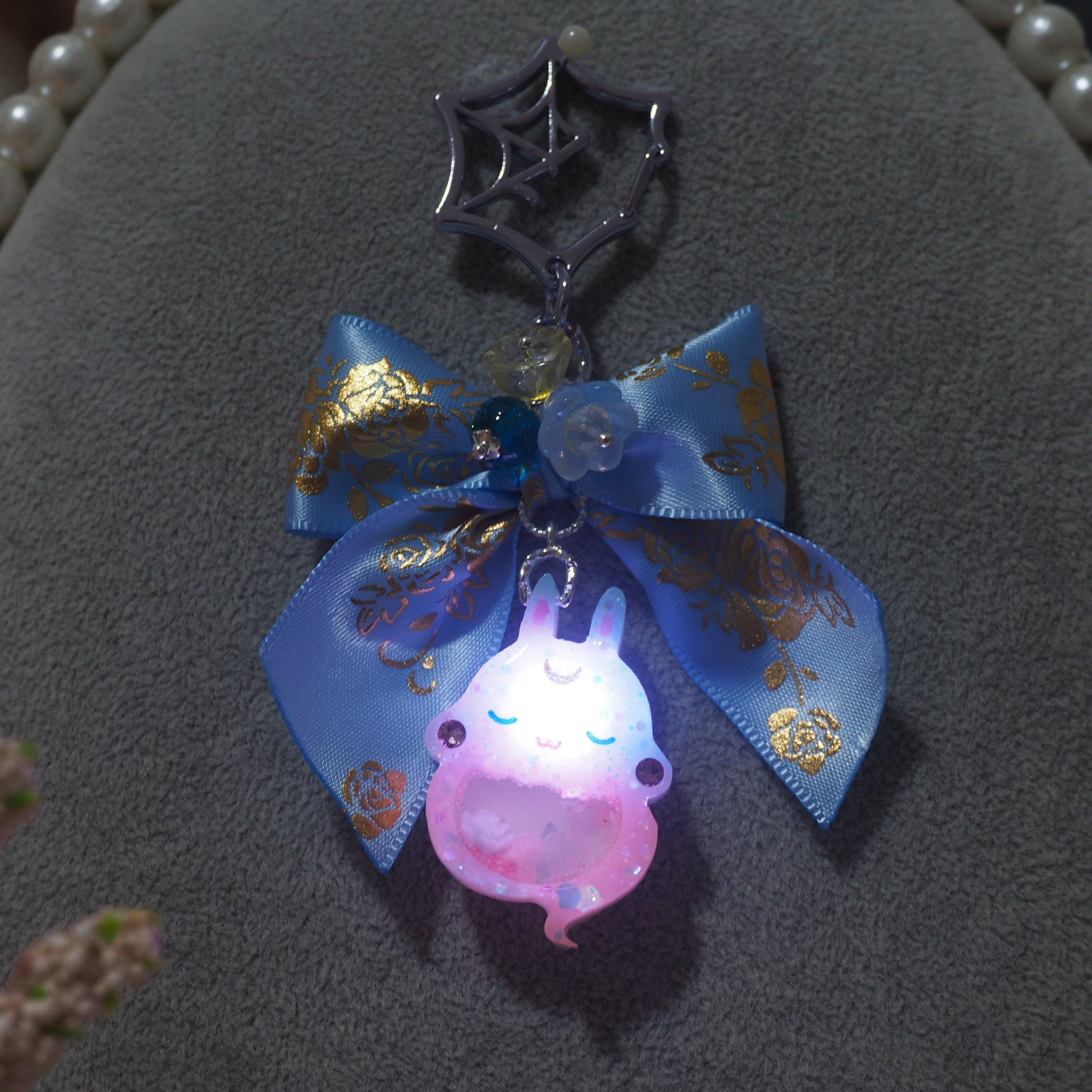 Light Up✨ Ghostie Bun Charm