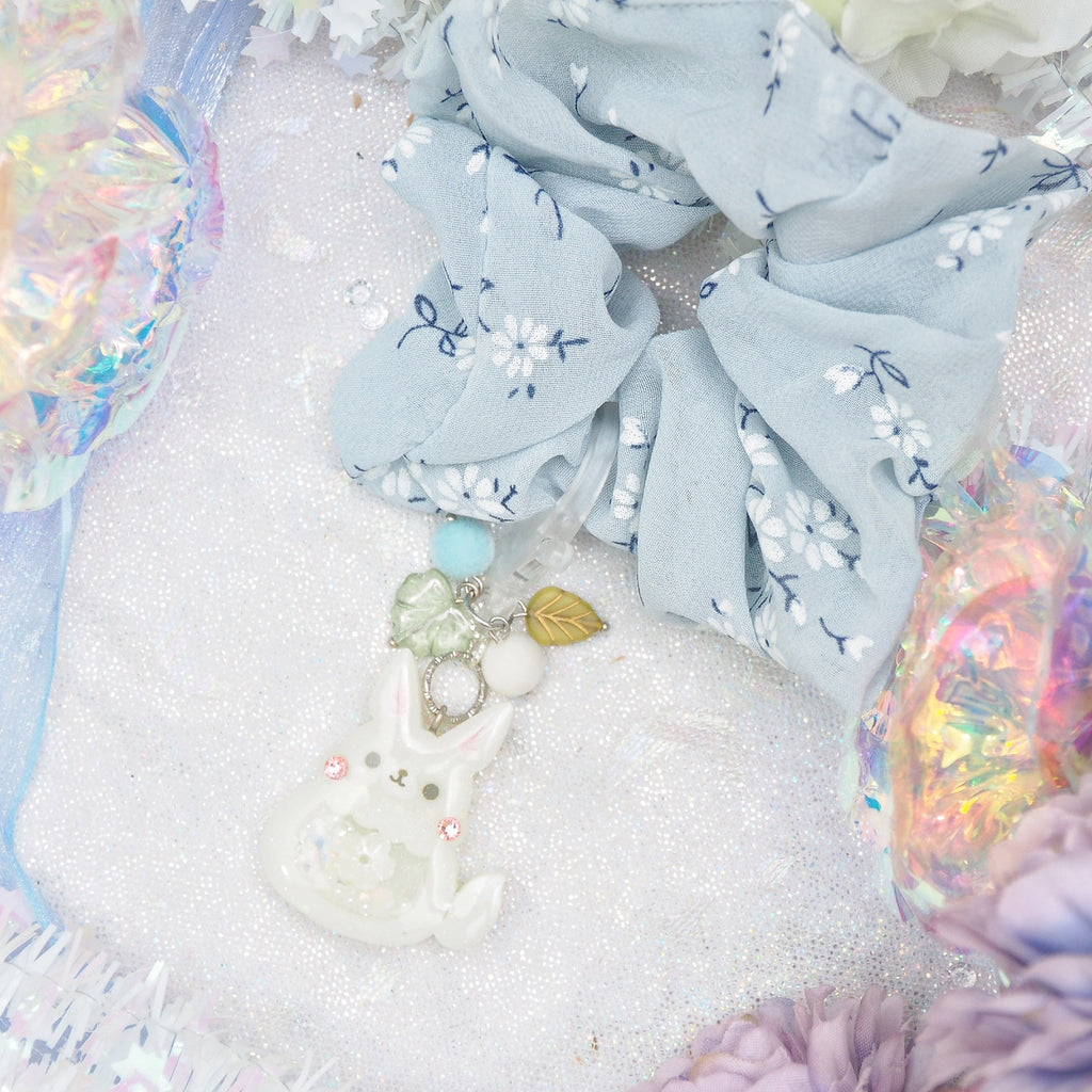 Snow Foxling Charm with Hairtie (Blue Bead)