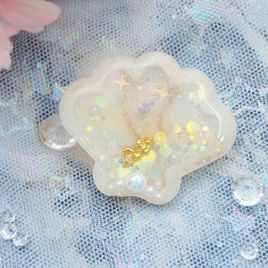 Baby Shell Clip