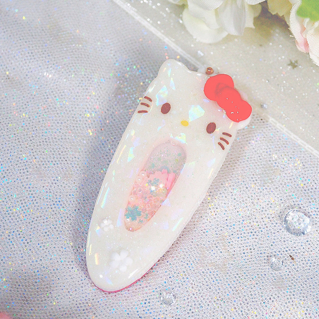 Opal Kitty with sculpted bow (7cm hairclip)
