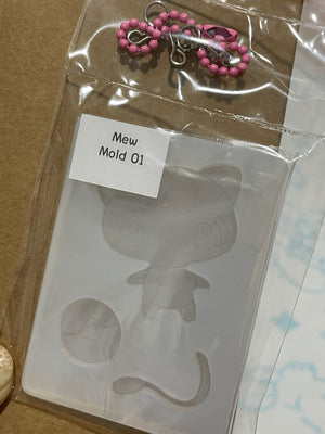 Mew with dangly tail shaker Mold
