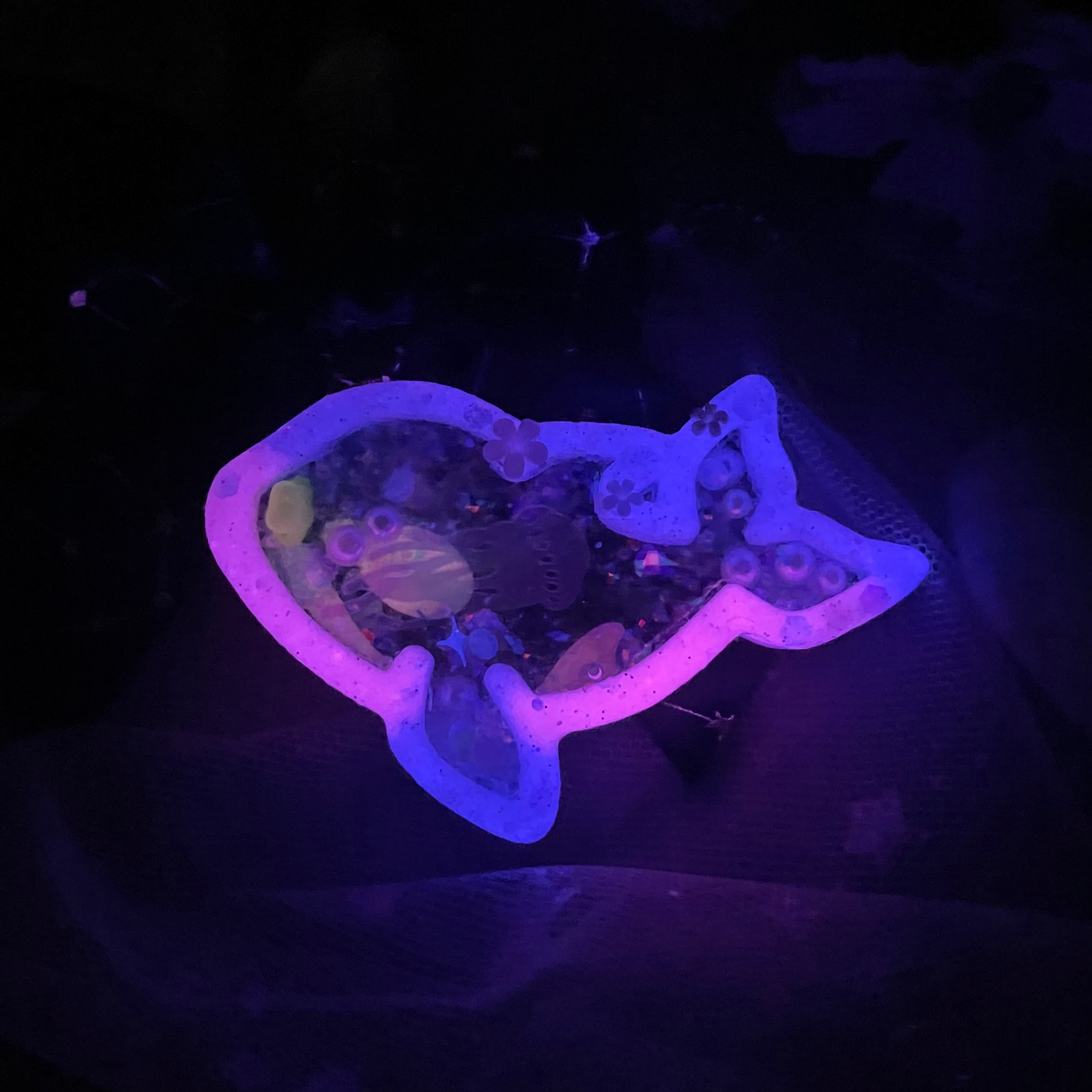 Opulent Orca Ribbon Cascade Charm - Ultraviolet