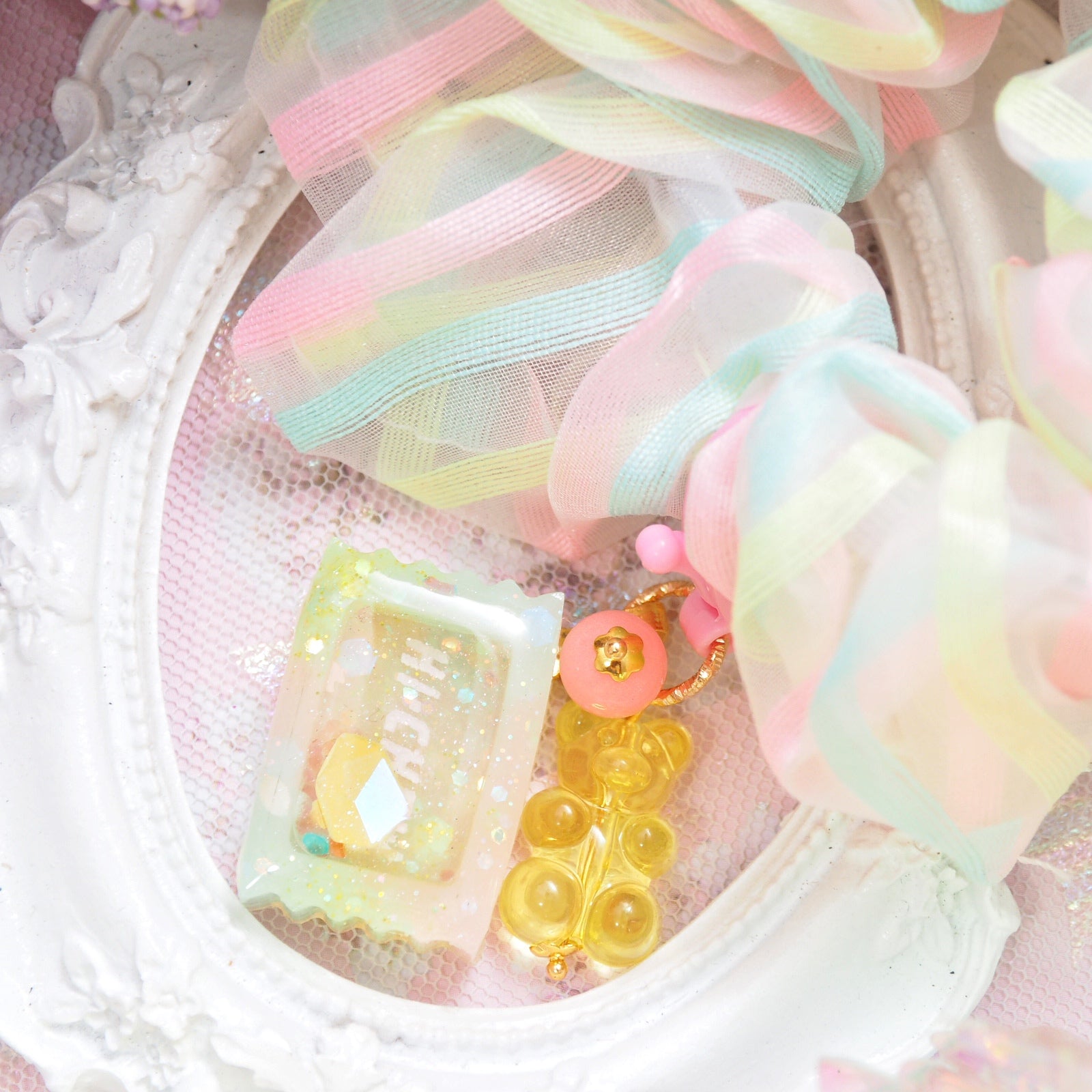 Spring Hi-chew Hairtie