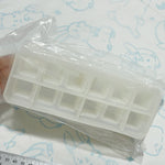 Pigment holder mold
