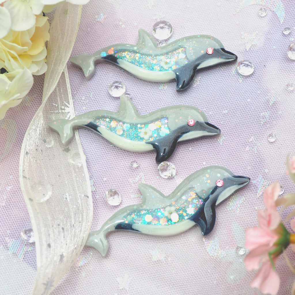 Fraser's Dolphin Clips (6cm clip)
