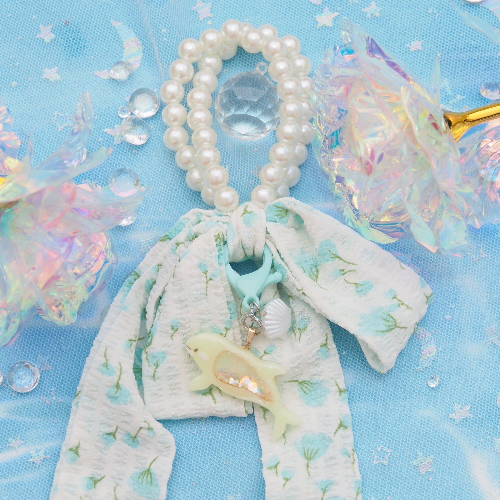 Baby Orca Charm (Pearly Hairties)
