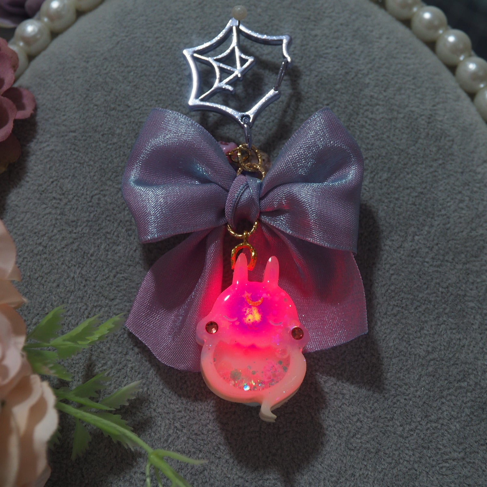 Light Up✨ Ghostie Bun Charm