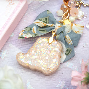 Interactive Otter Charm (Garden Grey)