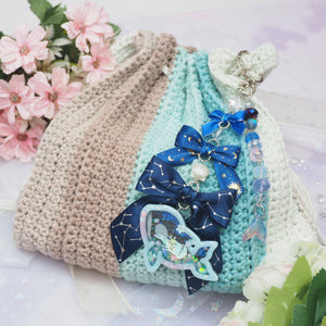 Opulent Orca Ribbon Cascade Charm - Arctic