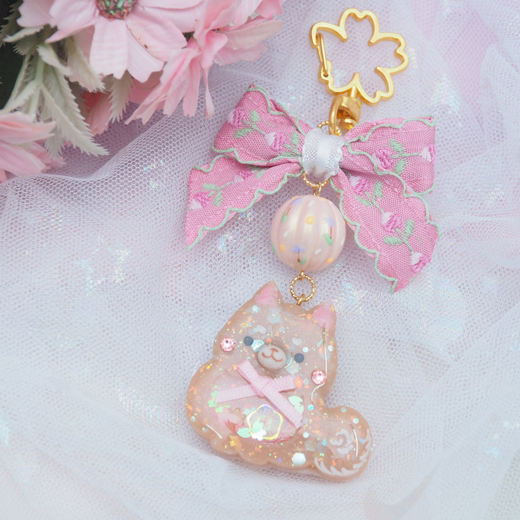 Shiba Charm with handpainted bead (Tan)
