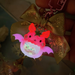 Light up! Straw bat-rie Froot Bat Charm
