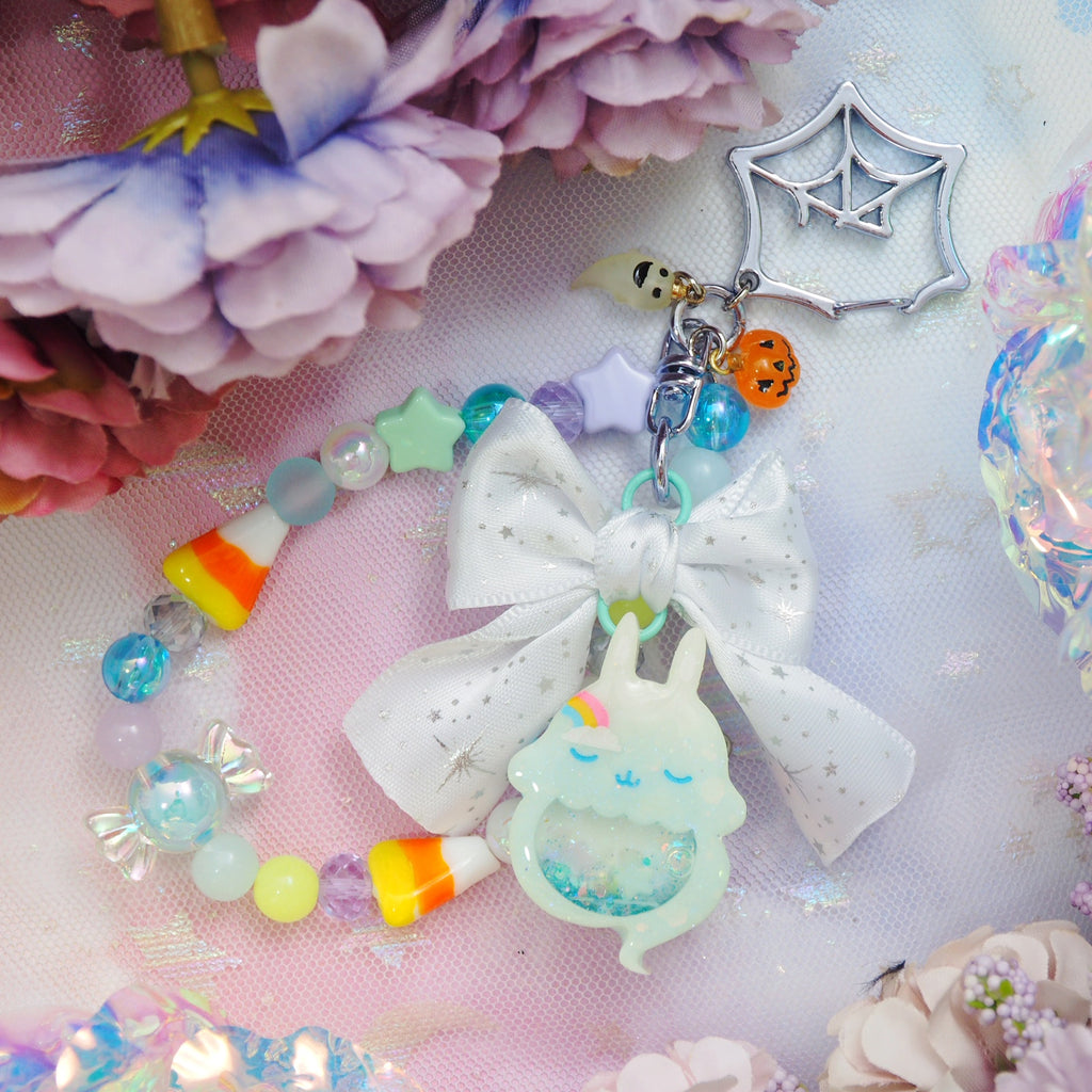 Candy Loop Peek-a-Bloo Ghostie Bun Charm
