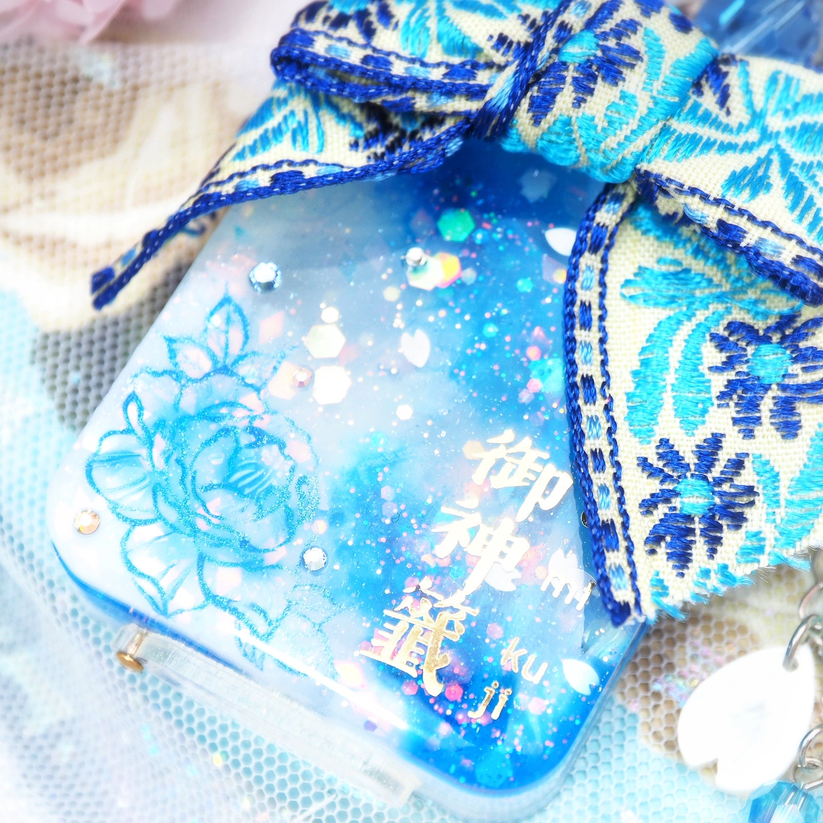 Porcelain Peony Omikuji