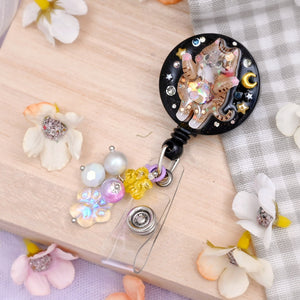 Badge Reel  - Brown cat sending hugs
