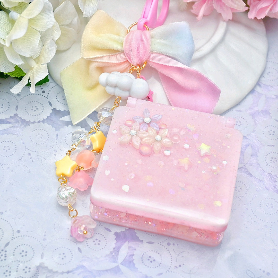 (Instock) Kirby in Sakura Land Game Charm A