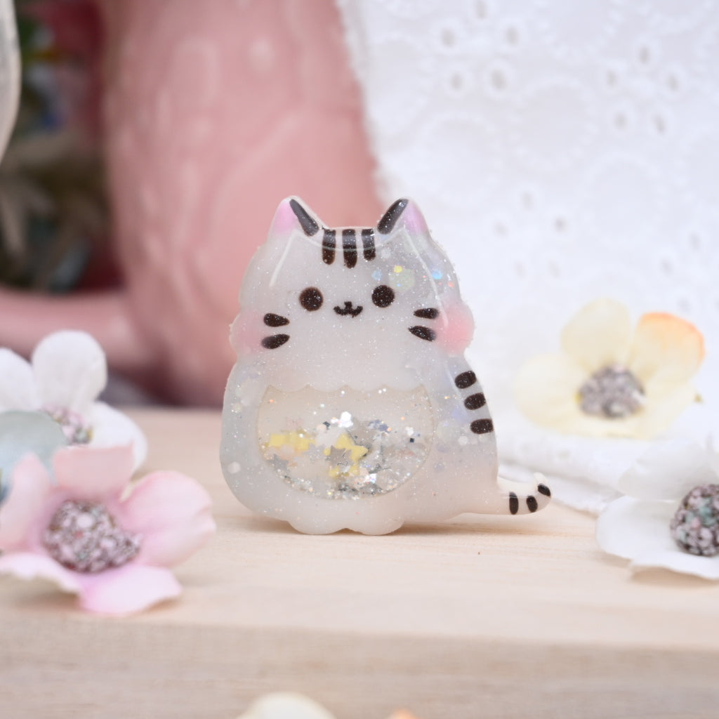 Cat Brooch - Marble Grey