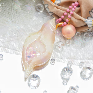 Cowrie Conch Charm A with matching scrunchie