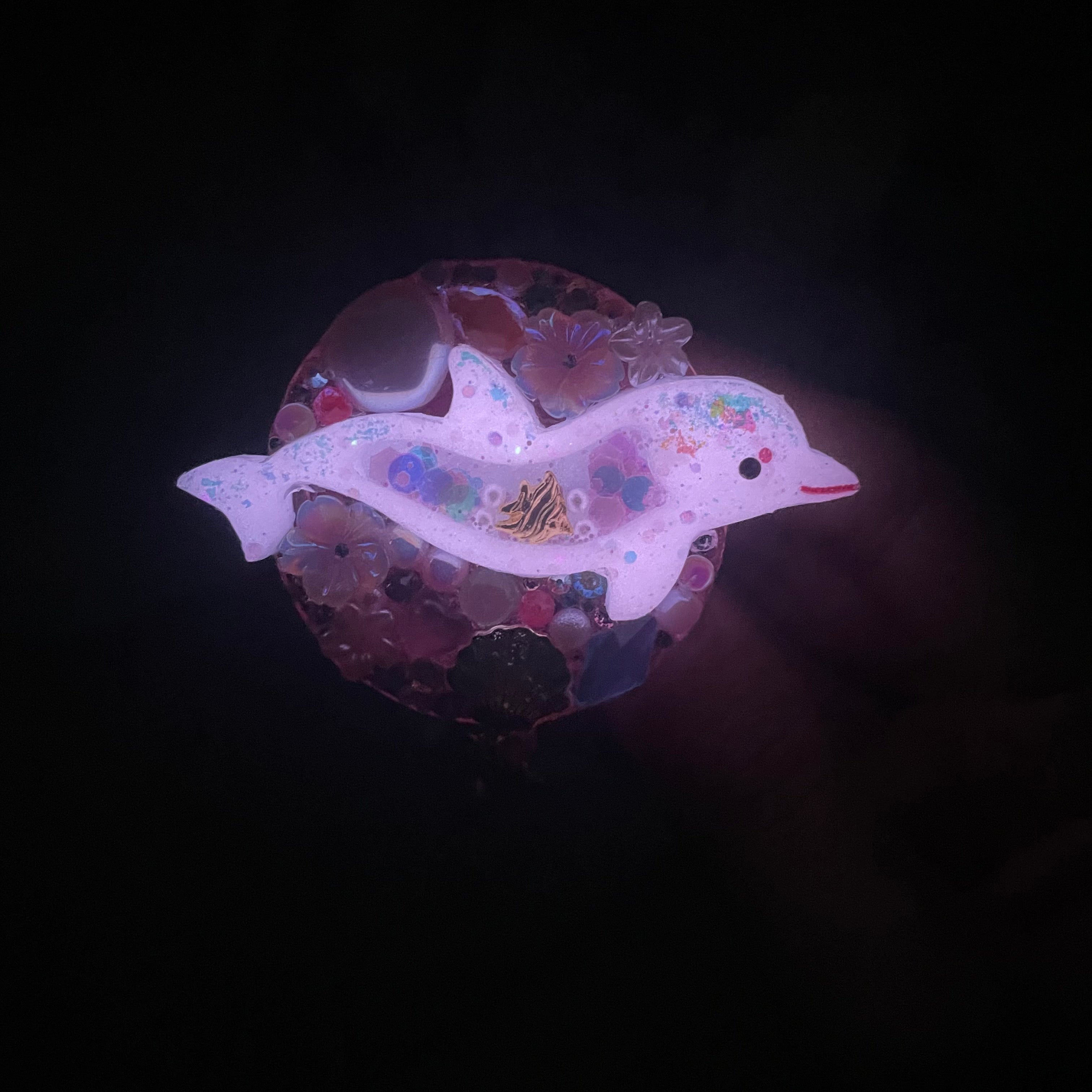 Candy Coral Reef Dolphin Grip