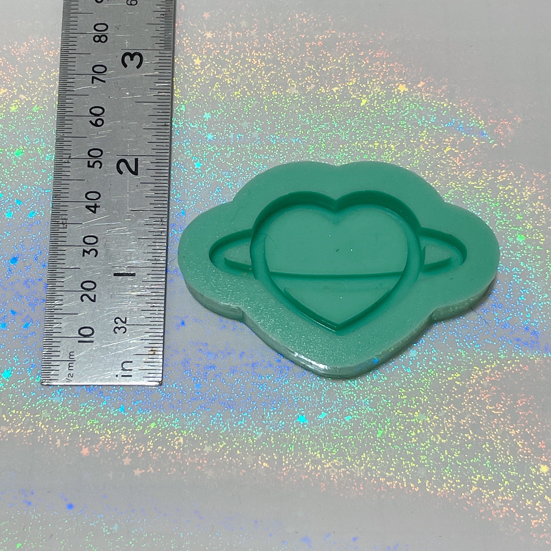 Heart Planet Mold