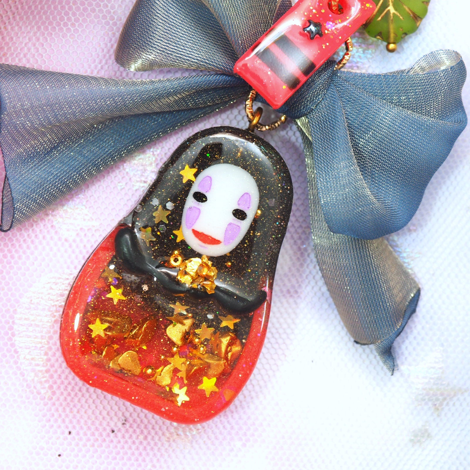 Red Kaonashi Charm