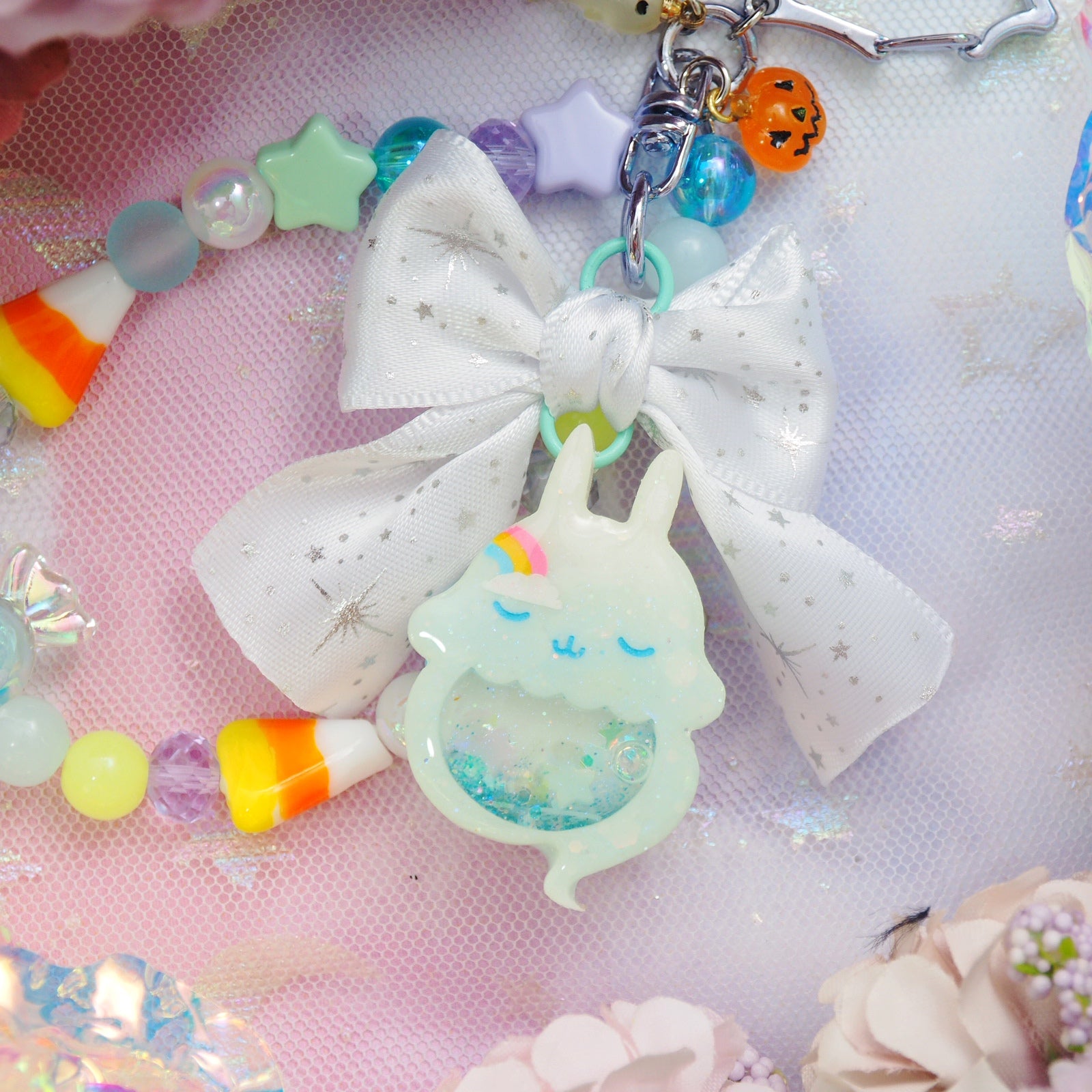 Candy Loop Peek-a-Bloo Ghostie Bun Charm