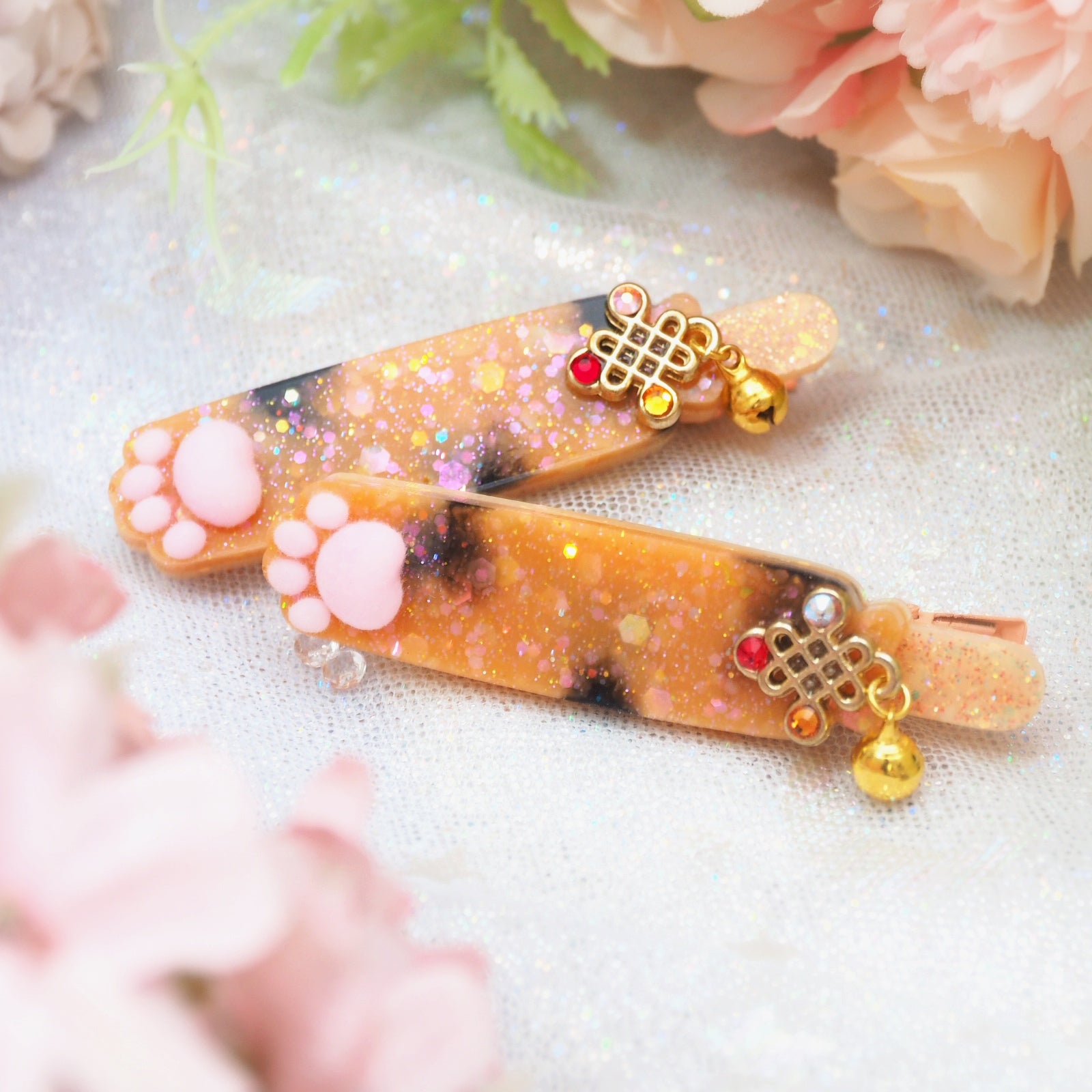 Flocked Tiger Pawky Hairclip