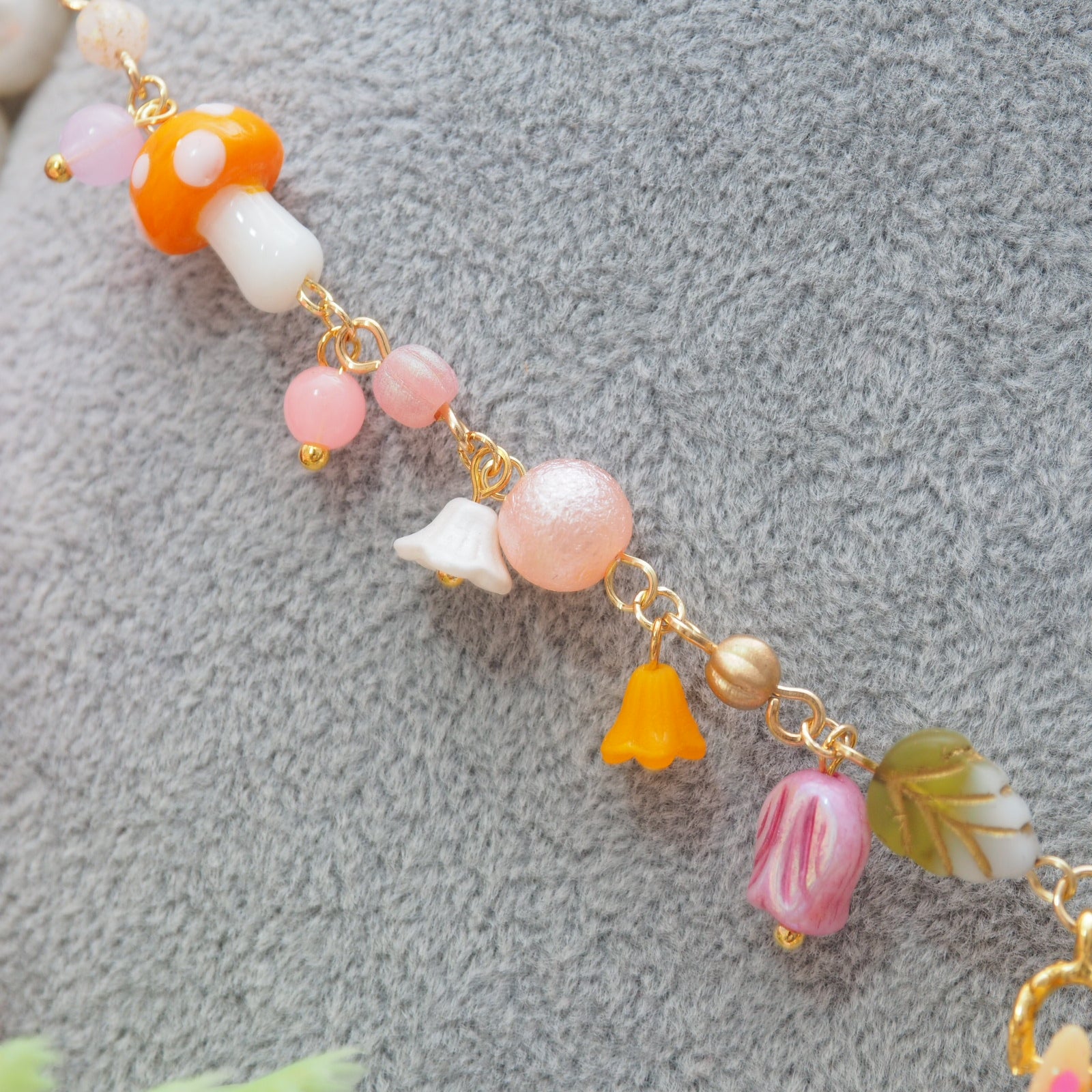 Light Up✨Carrot top Autumn Ghostie Bunkin 14" Beaded Necklace