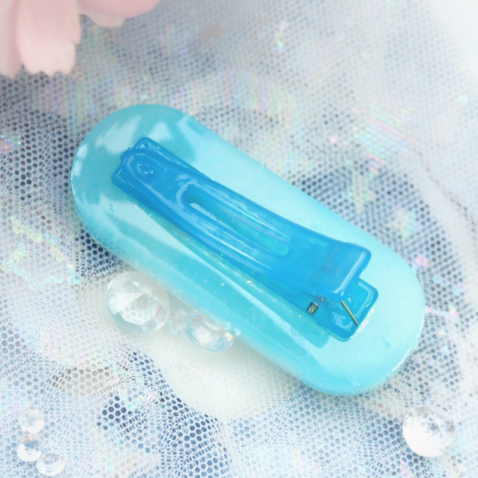 Vitamin Sea Blue Dolphin Clip